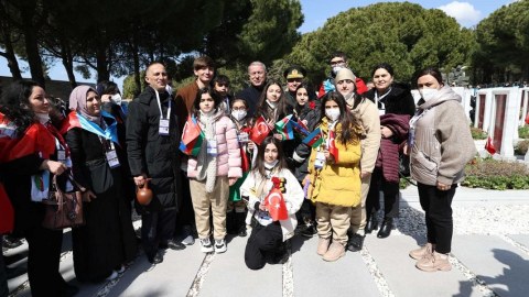 Hulusi Akar azərbaycanlı uşaqlarla görüşdü - FOTO