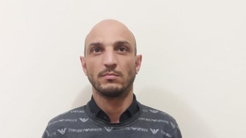 Mağazadan oğurluq edən şəxs tapıldı