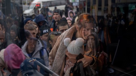 10 milyon ukraynalı evini tərk edib