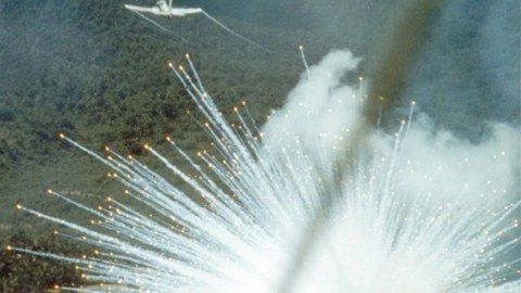 Ukraynaya fosforlu bomba atıldı