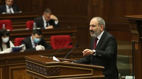 Paşinyana sadiq deputatlar müxalifətin Qarabağ bəyanatını RƏDD ETDİ 