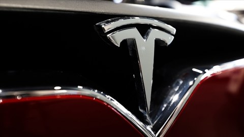 "Tesla" Avropada ilk avtomobil fabrikini açdı
