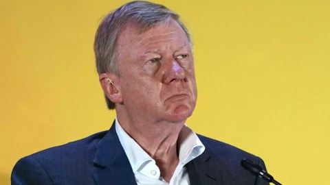 Putinin köməkçisi istefa verib ölkəni tərk etdi