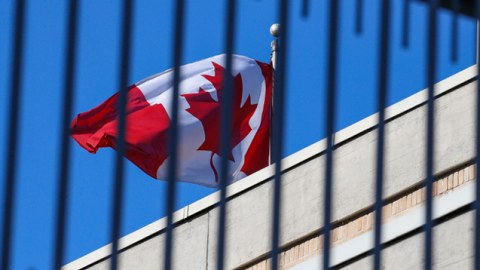Kanada 160 rus deputata sanksiya tətbiq etdi