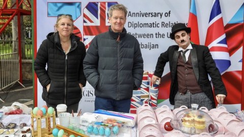 Britaniyanın Bakıdakı səfirliyi Ukrayna üçün ianə topladı