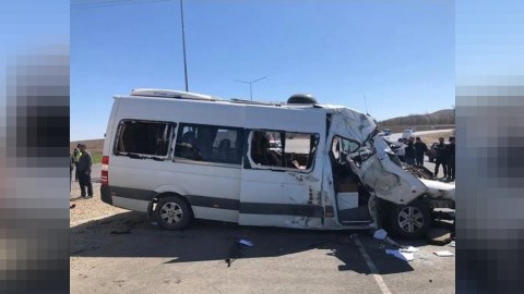 Yol polisi 3 nəfərin öldüyü qəza barədə məlumat yaydı - FOTO