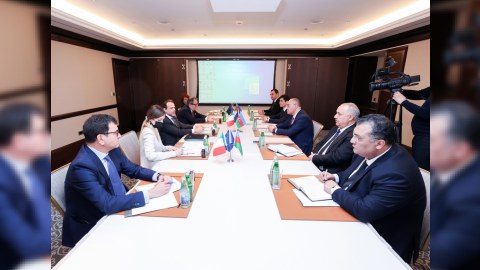 Səfər Mehdiyev italiyalı həmkarı ilə görüşdü