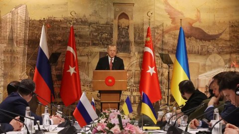 “Dünya beşdən böyükdür!”