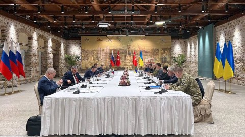 Kiyev Moskva ilə razılaşır - İstanbulda müzakirə olunan 4 PRİNSİP
