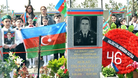 Milli Qəhramanın doğum günündə məzarı ziyarət olundu