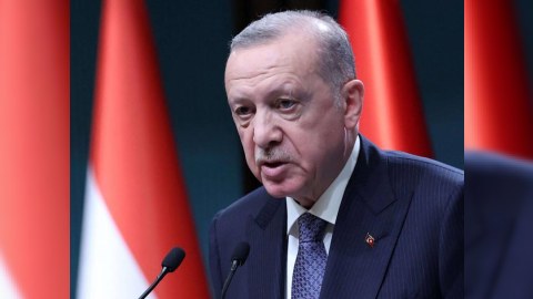 Ərdoğan: “Putinlə Zelenskini görüşdürməyə qərarlıyam”