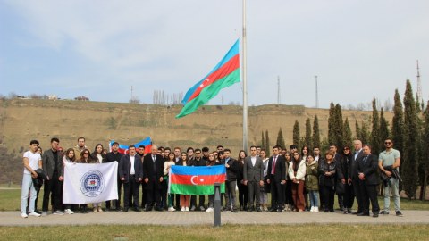 UNEC-də soyqırımı günü ilə bağlı xüsusi dərslər keçirildi - FOTO