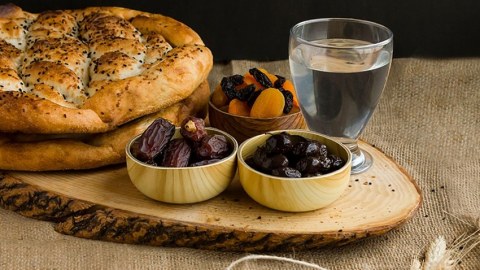 Ramazanın ilk gününün duası - İmsak və iftar vaxtı