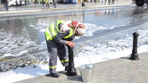 Bakının 545 küçəsi yuyulub