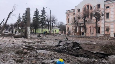 Rusiya Poltavaya aviazərbələr endirdi