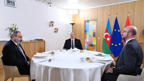 İlham Əliyev və Paşinyanın Brüssel görüşündən GÖZLƏNTİLƏR