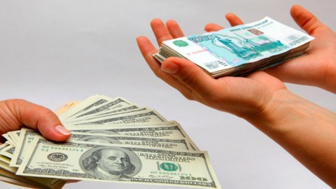 Rusiyada dollar 100 rubl olacaq