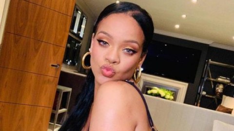 Rihanna dünyanın ən zəngin qadınları sırasında