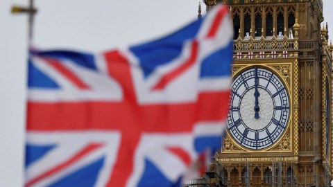 Britaniya da Rusiyaya sanksiyaları artırdı