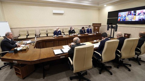 Altı ölkənin müdafiə naziri Ukraynanı müzakirə etdi