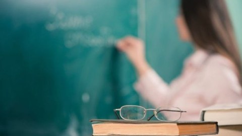 Şagird dərs zamanı vəfat etdi