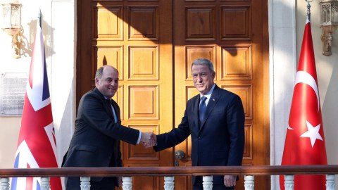 Müdafiə nazirləri görüş keçirdi