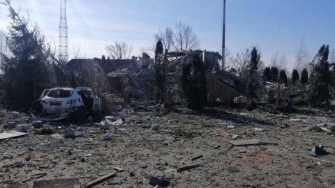 Makarovda 132 nəfərin güllələnmiş meyiti tapıldı