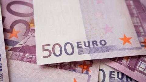 Aİ Ukraynaya əlavə 500 milyon avro AYIRDI