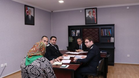 Baş prokuror Ağdamda vətəndaşları qəbul etdi