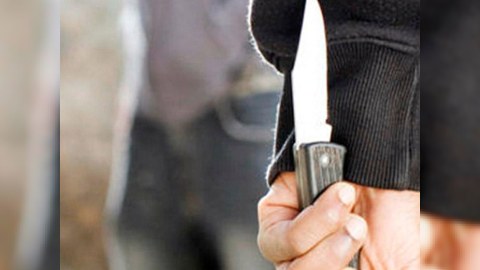 Azərbaycanda şagird məktəbdə bıçaqlandı