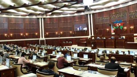 Parlamentin növbəti iclasının tarixi və gündəliyi AÇIQLANDI