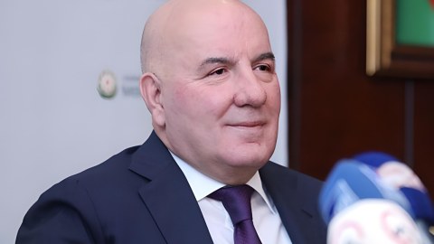Elman Rüstəmov Baş nazirin müşaviri TƏYİN OLUNDU