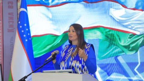 Qənirə Paşayeva Özbəkistan kitabxanasında çıxış edib - FOTO