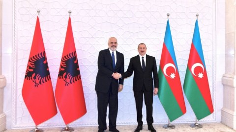 İlham Əliyev Albaniyaya dəvət edildi