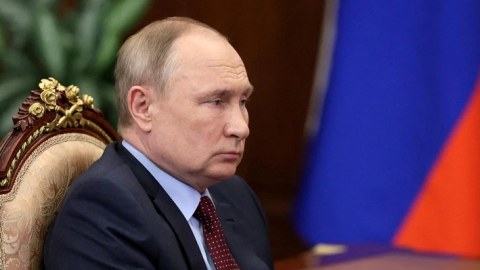 Slovakiyanın müdafiə naziri Putini Hitlerə bənzətdi