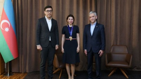 Nazir Azərbaycanın ilk “dəmir qadın”ını qəbul etdi