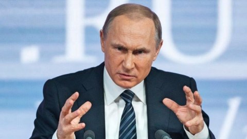 Putin SSRİ ilə bağlı qanun imzaladı - Yüksək cərimələr kəsdi