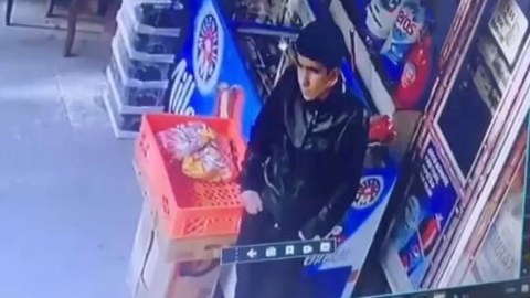 Mağazadan oğurluq edən şəxs ələ keçdi