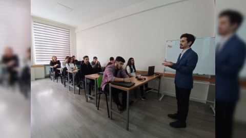 Atatürk Universitetinin magistrı SABAH tələbələrinə təlim keçdi