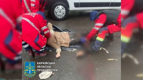 Ruslar uşaq meydançasını atəşə tutudu - Ölənlər var