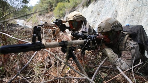 Komandolar 10 terrorçunu məhv etdilər