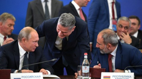 Paşinyan-Putin görüşü: Qarabağla bağlı hansı qərar ola bilər? - TƏHLİL