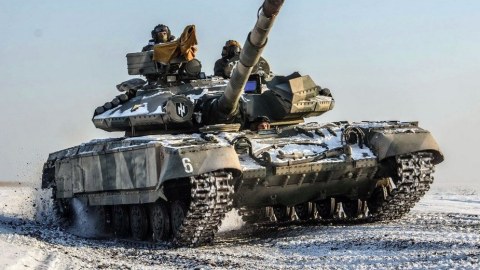Çexiya Ukrayna tanklarını təmir edəcək