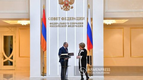 Paşinyan Matviyenko ilə də görüşdü