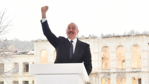 “Şuşa doğmalarını günəşli hava ilə qarşılayır” - İlham Əliyev 