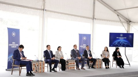 Zəfər Qurultayınının ikinci günü 