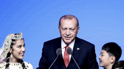 “Dünyanı uşaqlara verək” - Ərdoğan
