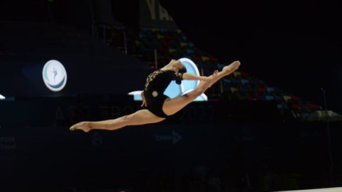 Gimnastlarımız Dünya Kubokunda mübarizəyə başladı