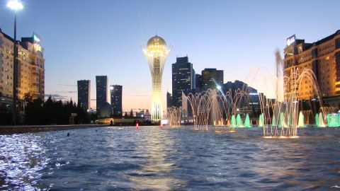 Qazaxıstan Ukraynaya yardım etdi: dəbilqə, zirehli jilet...