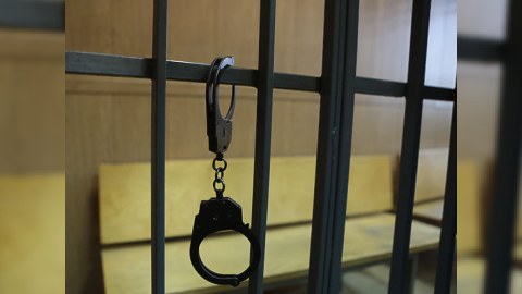 Anasını öldürən 15 yaşlı oğul HƏBS EDİLDİ